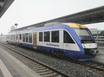 
VT 802 (NVR-Nummer 9580 0 648 280-5 D-HEX) steht am 24. April  2016 im Bahnhof Halberstadt bei typischen Aprilwetter.