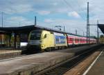 ES 64 U2-025 von BoxXpress steht am 13.Okotber 2013 mit einer RB nach Eisenach in Weimar.