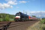 ES 64 U2 - 026 als RegionalBahn unterwegs nach Eisenach im Juli 2015.