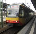 Tw 914 und der hintere Tw 839 fuhren am 13.11.2011 als S31-Eilzug von Bruchsal zum Hbf der malerischen Stadt Freudenstadt.