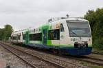 VT005 ( 95 80 0650 032-5 D-BSB ) der BSB ( Breisgau S-Bahn GmbH ) erreicht aus Wasenweiler kommend den Bahnhof Gottenheim. VT005 trgt den Namen der Gemeinde Ihringen a.K. 