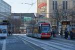 Chemnitz, Straße der Nationen. Vossloh Citylink NET 2012 #432 als Linie C13 steht an der Haltestelle Roter Turm. Die Aunahme stammt vom 14.02.2018.