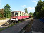 Draisine mit S-Bahn-Anschluss. 477 603 ist etwa im letzten Betriebszustand in Mellensee-Saalow abgestellt. 27.8.2017