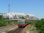 Eine Ringbahn fhrt im Bahnhof Westkreuz ein. 10.6.2007