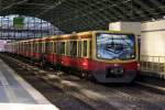 BR 481 als S5 nach Strausberg Nord bei der Ausfahrt Berlin Ostbahnhof 25.07.2008