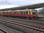 BR 481 als S75 nach S+U Bahnhof Berlin Warschauer Strae im S+U Bahnhof Berlin-Lichtenberg.