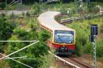 BERLIN, 19.07.2009, S25 nach Hennigsdorf zwischen Gesundbrunnen und Bornholmer Straße