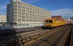 Staubsauger - Ab Montag rollt die S-Bahn wieder auf der Stadtbahn. Dafr wird geputzt.
Universal-Reinigungsmaschine fr Gleisoberflchen ( URG )
Berlin Alexanderplatz
31.07.2009