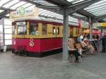Zwei typische Berliner,die S-Bahn und die Curry Wurst.(Sie wurde in Berlin erfunden)Wagen der BR 475 als Imbiss Stand am Flughafen Tegel.31.05.05