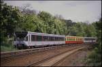 S - Bahn Prototypen 480002 + 480003 + 480001 am 6.5.1989 nahe Bahnhof Berlin - Wannsee! Der Zug wurde zu einer Sonderfahrt des BDEF e.