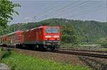 Am 25.05.2019 ist 143 168 mit der S1 unterwegs in Königstein / Sächsische Schweiz. Ziel ihrer Fahrt ist Bad Schandau.
