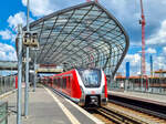 S-Bahn Hamburg ET 490 544 mit der S 31 nach Neugraben in Elbbrücken, 14.06.2023.