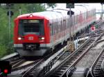 Ein ET 474 der S-Bahn Hamburg bei der Einfahrt in den S-Bahntunnel in HH-Altona am 06.08.2008