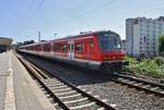 S1 von Dortmund Hauptbahnhof nach Essen-Steele Ost macht sich am 3.7.2017 im Bochumer Hauptbahnhof auf den Weg.