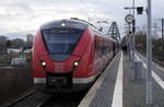1440 301 und 326 als S8 nach Hagen in Düsseldorf-Hamm.