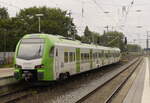 3427 005 ist als S 2-Kurzpendel Dortmund Hbf - Dortmund-Mengede am Endbahnhof eingetroffen und fhrt auf Sh1 aus, um fr die Rckfahrt ins Gegengleis umzusetzen. Aufnahme bf DO-Mengede, 24.6.21.