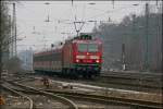 Die Dsseldorfer 143 949 fhrt mit der S1 nach Dortmund Hbf in Bochum-Ehrenfeld ein.