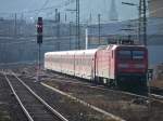 Die S8 verlsst den HBF Hagen in Richtung Mnchengladbach geschoben von einer 143er. 