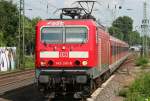 Die 143 241-8 zieht die S6 von Kln Nippes nach Essen durch Dsseldorf Oberbilk am 06.08.2010