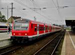 Die S68 nach S-Bahnhof Langenfeld im S-Bahnhof Wuppertal-Vohwinkel.(10.9.2014)  