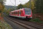 DB 422 502 durchfährt am 24.09.2015 Essen-Kupferdreh als S9 am Deilbach in Richtung Nierenhof