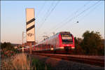 Der Sonne davon -

... fährt dieser Zug der S2 an einem Juli-Abend auf der Remsbahn bei Weinstadt-Endersbach.

23.07.2019 (M)