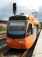 Saarbahn in Saarbrcken Brebach. Die Aufnahme des Foto war am 30.08.2010.( Hochkant Aufnahme nicht geschnitten)