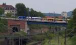 Verschmelzung......Wenn man Glück hat und beide Bahnen haben etwas Verspätung, dann treffen sich die Saarbahnen auf der Josefsbrücke in Malstatt und verschmelzen miteinander.