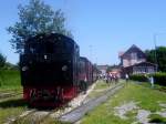 Die BR 99 716 ist mit ihrem Zug aus Warthausen in Ochsenhausen angekommen.