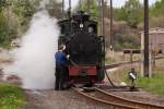 Die IK No.54 im Bahnhof Oschatz beim  Wasser fassen  (am 29.04.2012)