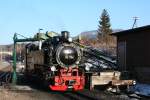 99 794 am 26.02.2011 beim Bekohlen und Wasserfassen im Bf.