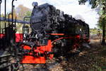 99 7232 vor P8932 (Brocken - Wernigerode) am 19.10.2018 abfahrbereit im Bahnhof Drei Annen Hohne.