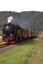 99 7245-6 ist mit ihrem Zug vom Brocken kommend, bei der Fahrt zwischen Ilfeld und Niedersachswerfen, Richtung Nordhausen unterwegs.