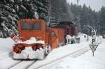 199 874-9 mit Schneeschleuder im Bahnhof Schierke. 14.02.06