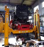 HSB BW Wernigerode Westerntor 99 7241-5 derzeit ohne Fahrwerk in der Werkstatt, fotografiert zur Jubilumsveranstaltung   125 Jahre Schmalspurbahnen im Harz   (BW war an diesem Tag ffentlich zugnglich), Harzer Schmalspurbahnen, Harzquer- und Brockenbahn, fotografiert am 09.06.2012