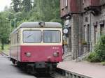 187 012-0 am 30. Juni 2013 steht  im Bahnhof Alexisbad als HSB 8952 zur Weiterfahrt nach Quedlinburg ber Gernrode. 