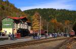 Buntes Treiben am 19.10.2013 im Bahnhof  Eisfelder Talmühle .