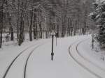 Die Gleise der Harzequerbahn und der Selketalbahn am 29.03.2013 in Eisfelder Talmhle.