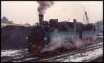 Lok 11 und Lok 13 der HSB werden hier am 19.2.1994 im BW Wernigerode bekohlt und aufgerüstet.