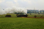 Scheinanfahrt von 99 5901 mit IG HSB-Sonderzug, am Nachmittag des 17.10.2015 auf der Steigung zwischen Stiege und Hasselfelde, kurz hinter dem Bahnhof Stiege.