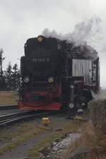 99 7241-5 rangiert auf dem Brocken.