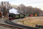 Scheinanfahrt von 99 6001 mit IG HSB-Sonderzug am 07.02.2016 zwischen Wernigerode und Wernigerode-Westerntor. (Bild 2)