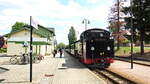 Lößnitzgrundbahn 99 1761-8 im Bahnhof Moritzburg am 08. Juli 2023.