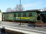 SDG - Personenwagen  970-523 im Bahnhofsareal von Radebeul am 09.12.2008