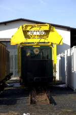 Ein Tunnelprofilmeßwagen  auf den Museumsgleisen in Radebeul Ost. 01.02.2014 12:44 Uhr.