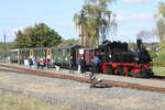 Eine sächs. IV K zu Gast bei der Mansfelder Bergwerksbahn. Die SDG 99 608 bespannte zum historischen Eisenbahnwochenende am 30.09.2023 in Hettstedt-Kupferkammerhütte den P 177 nach Benndorf.