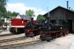 Lokparade mit 99 516,99 582 und L45H-083 vor dem Lokschuppen in Schnheide zum IV.WCd-Schmalspurbahnfestival.13.06.10.