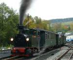 Wenige Minuten vor Abfahrt des letzten Zuges am 11.10.2009 kochte das Personal der I K nocheinmal krftig Dampf.