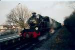 Da es in Lauterbach Mole kein Umlaufgleis gibt fahren alle Schmalspurzge mit zwei Loks.Im Januar 2000 luft die 99 4801 am Schlu mit whrend die V51 901 den Zug bis Putbus ziehen mu. 