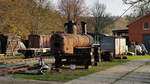 Kessel einer Schmalspur-Dampflok im Gelände der Schwarzbachbahn am ehemaligen Bahnhof Lohsdorf; es dürfte sich um den Kessel der Sächsischen IV K Lok 99 585 (ex DR 99 1585-1) handeln, die z.Zt. in ihrer neuen Heimat zwecks Aufarbeitung zerlegt ist. 08.11.2020
